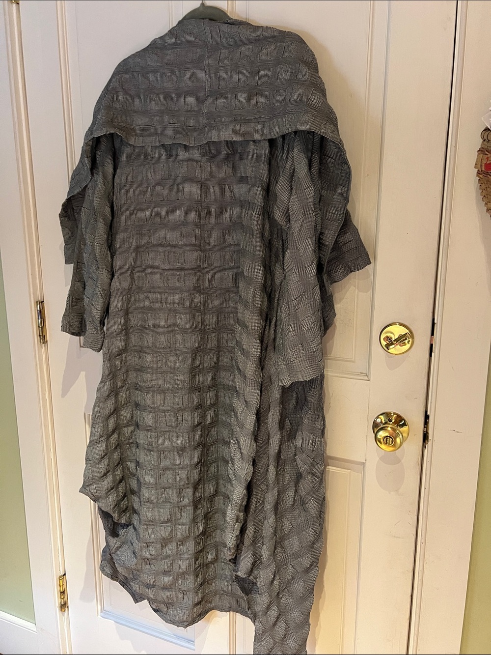 Relaxed Textured Maxi Dress in Gray